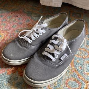 GUC Ladies Vans Eras 6.5